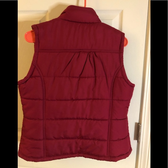 Outer Edge, Red, Kid Puffer Vest, Size Medium, Burgundy - Picture 3 of 3